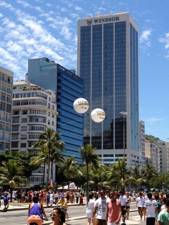Apartamento Completo Na Praia De Copacabana 02 Quartos Com Vista Lateral Mar Em Andar Alto, Ar, Wifi , Netflix, Pauloangerami Rmvc18 Rio de Janeiro Bagian luar foto