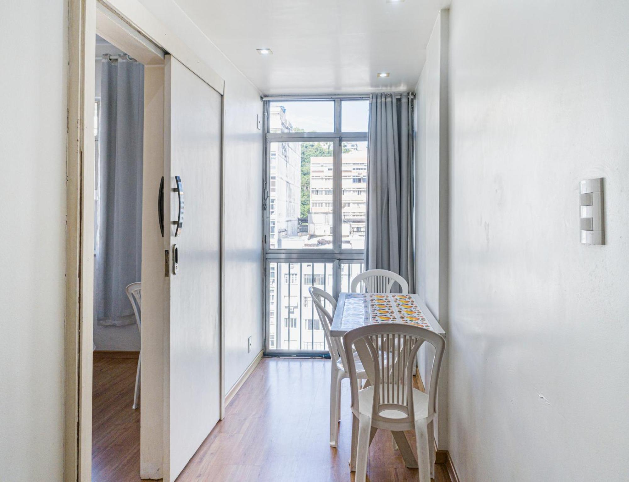 Apartamento Completo Na Praia De Copacabana 02 Quartos Com Vista Lateral Mar Em Andar Alto, Ar, Wifi , Netflix, Pauloangerami Rmvc18 Rio de Janeiro Bagian luar foto